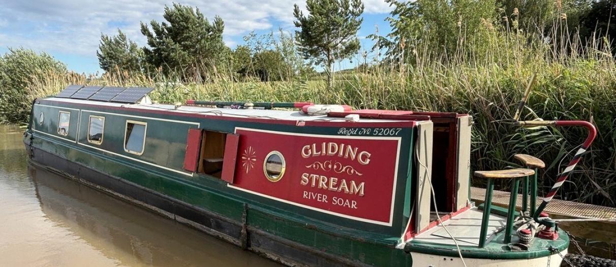 GLIDING STREAM 2