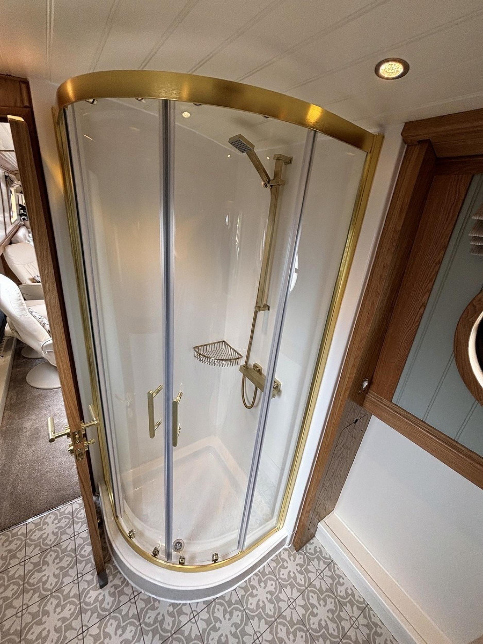 Brand New 62ft Collingwood 32