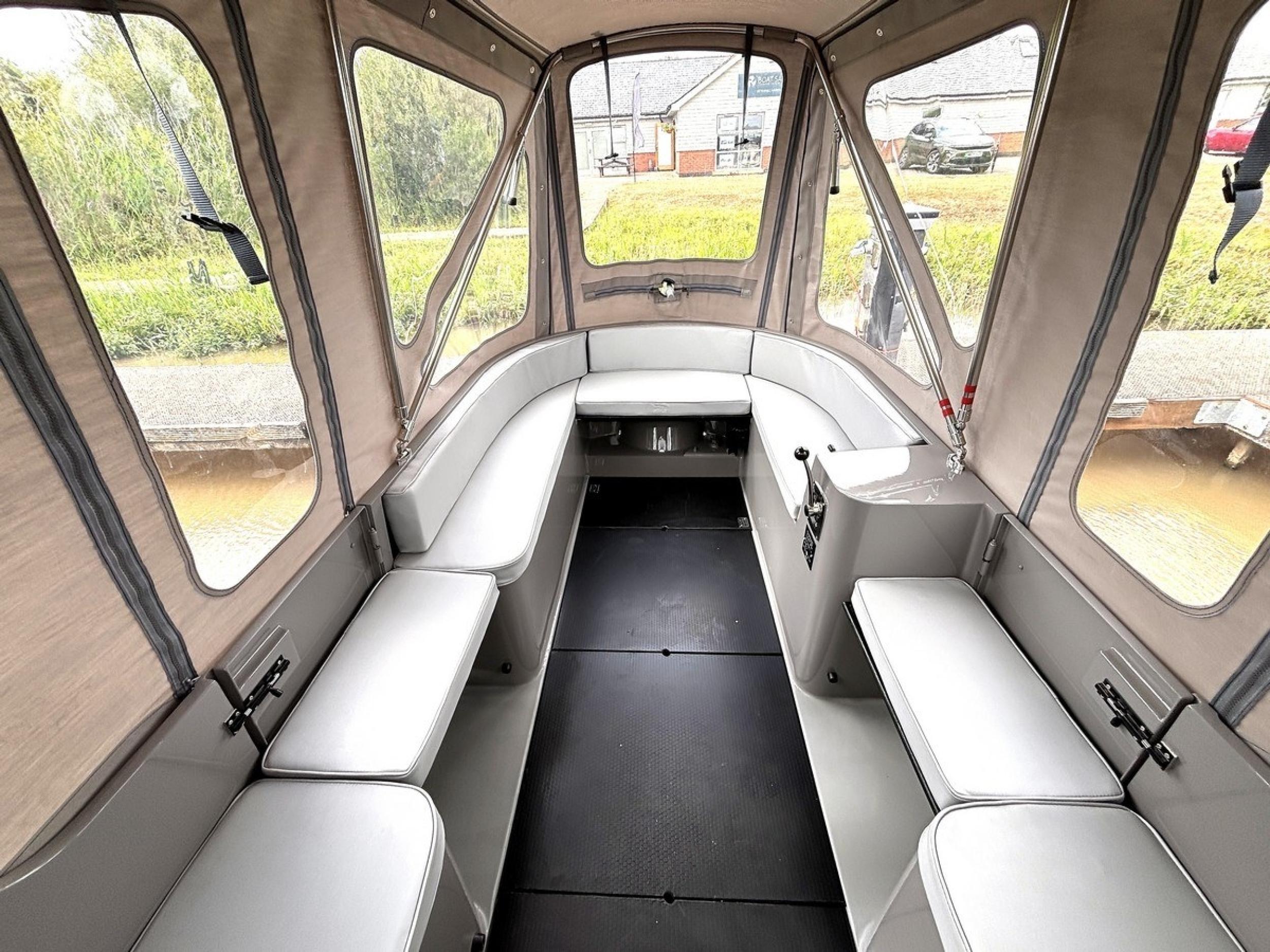 Brand New 62ft Collingwood 9