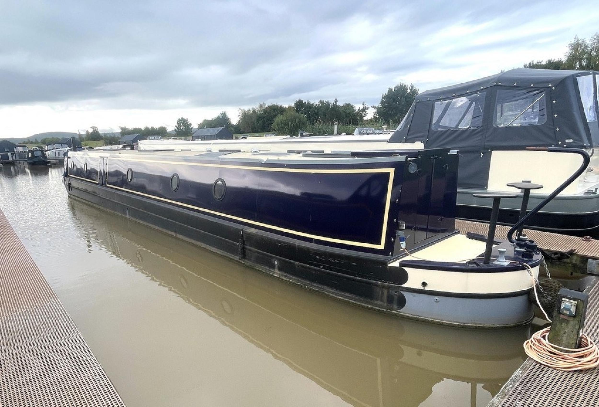 Firebird 57ft Traditional Stern 2