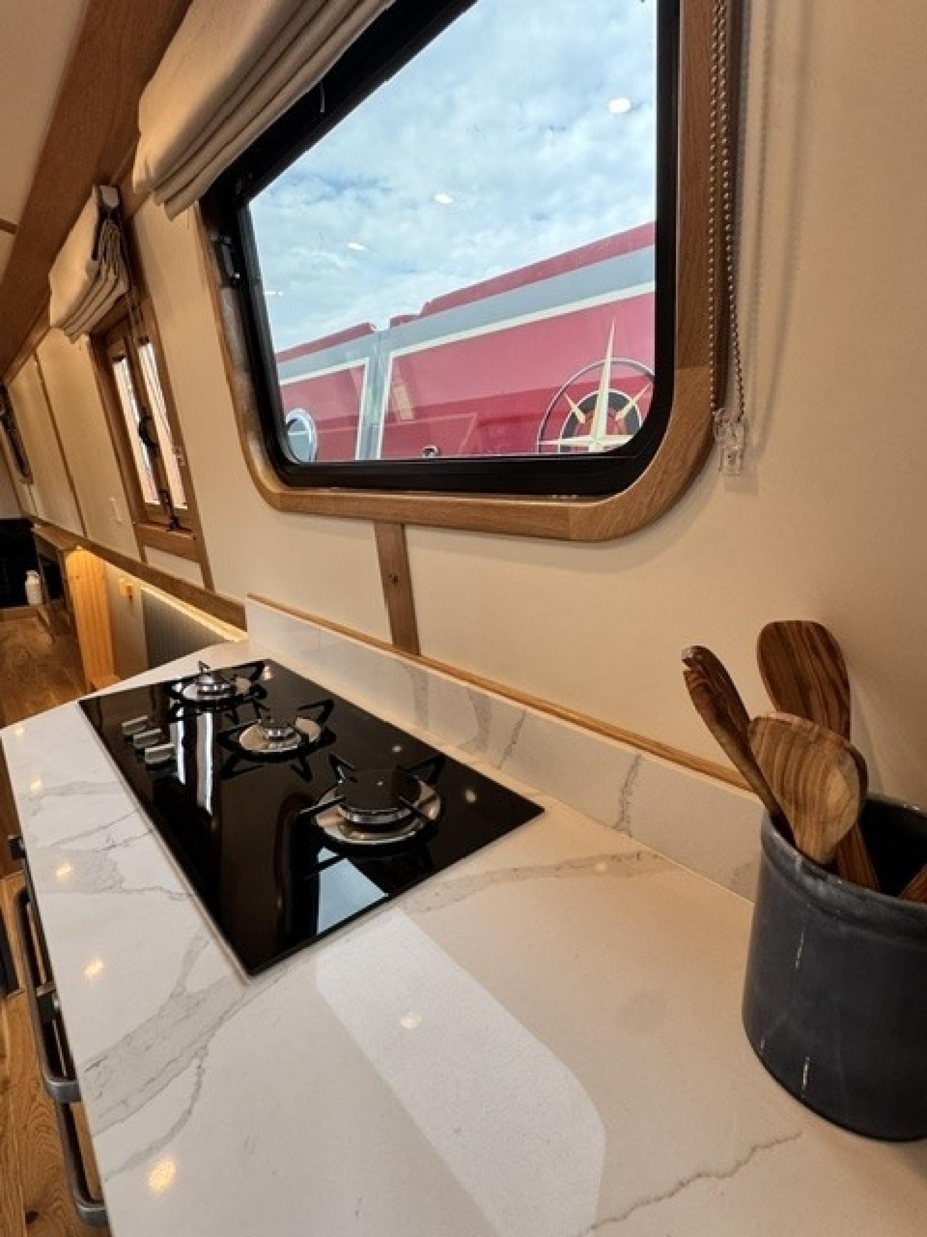 GH Lakeland 57 73