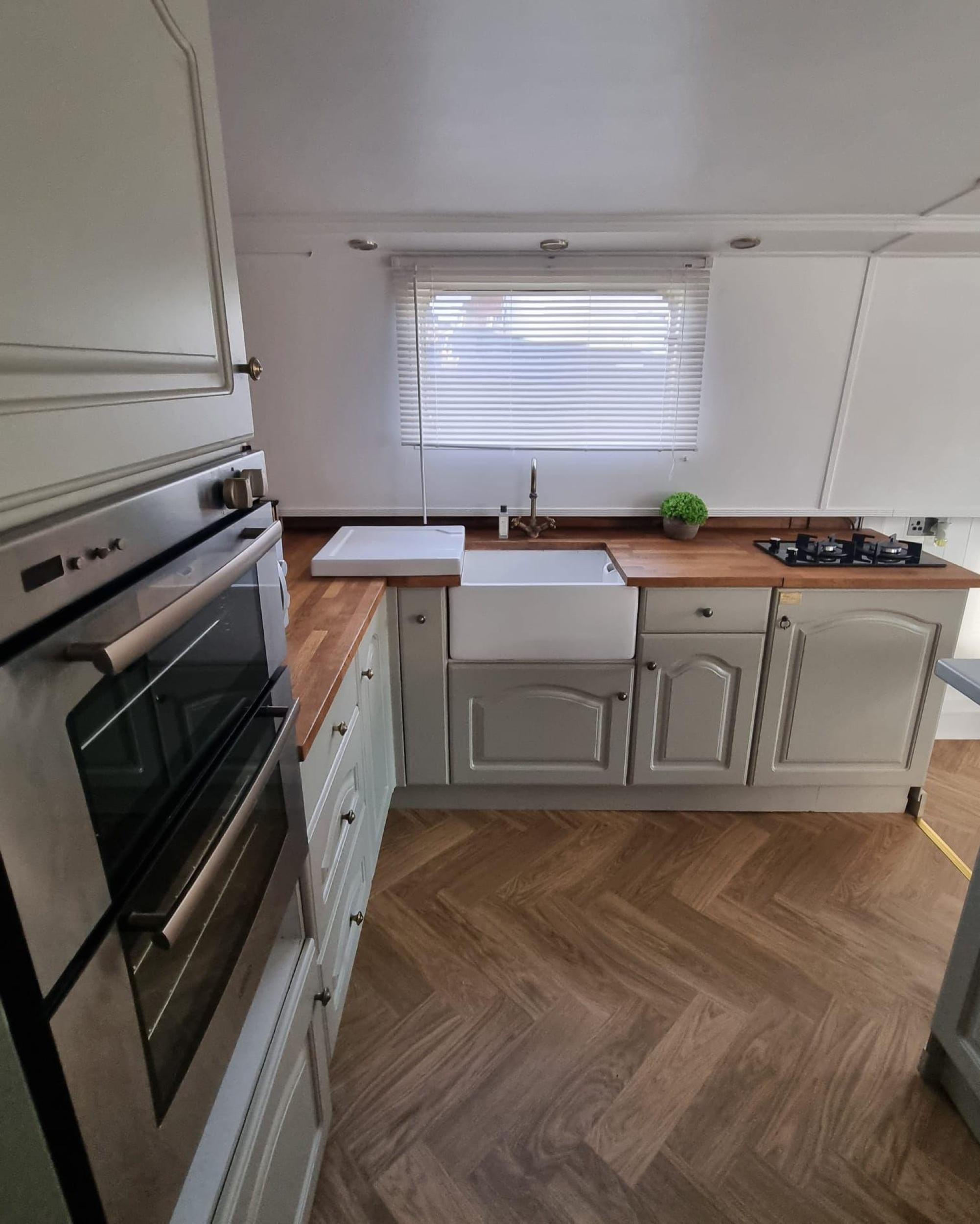 Galley 9