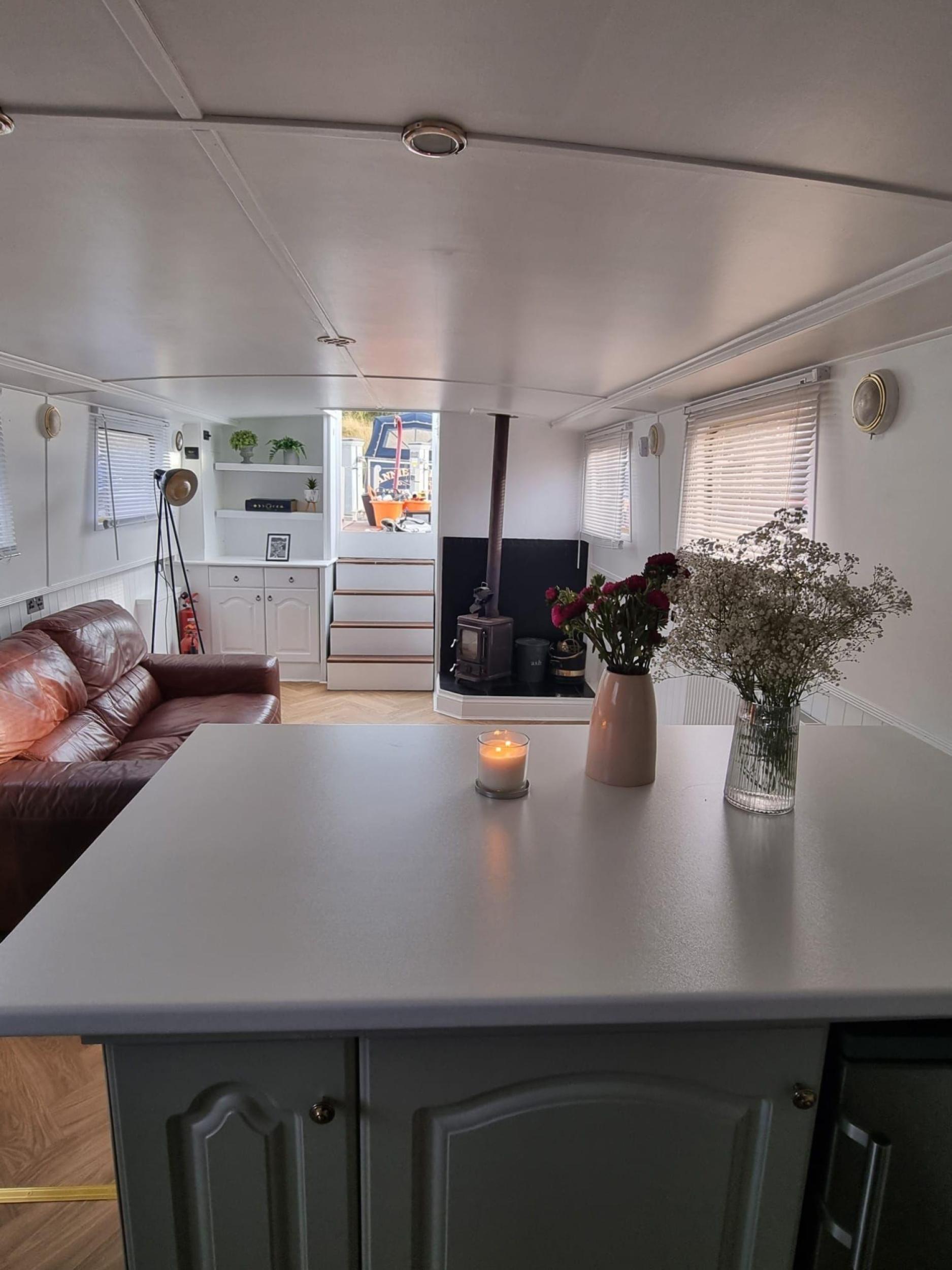Galley to Saloon