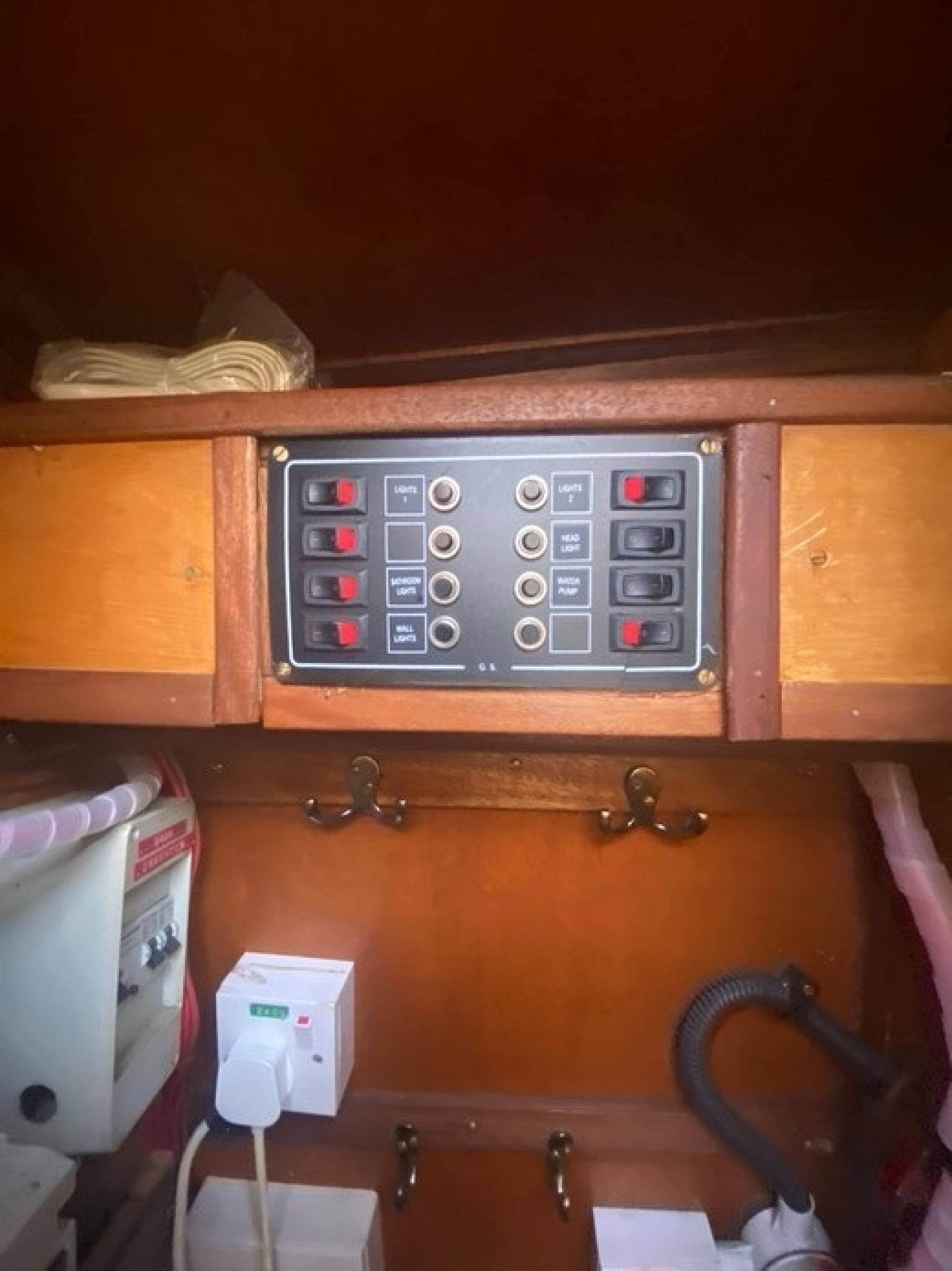 Pearl 42