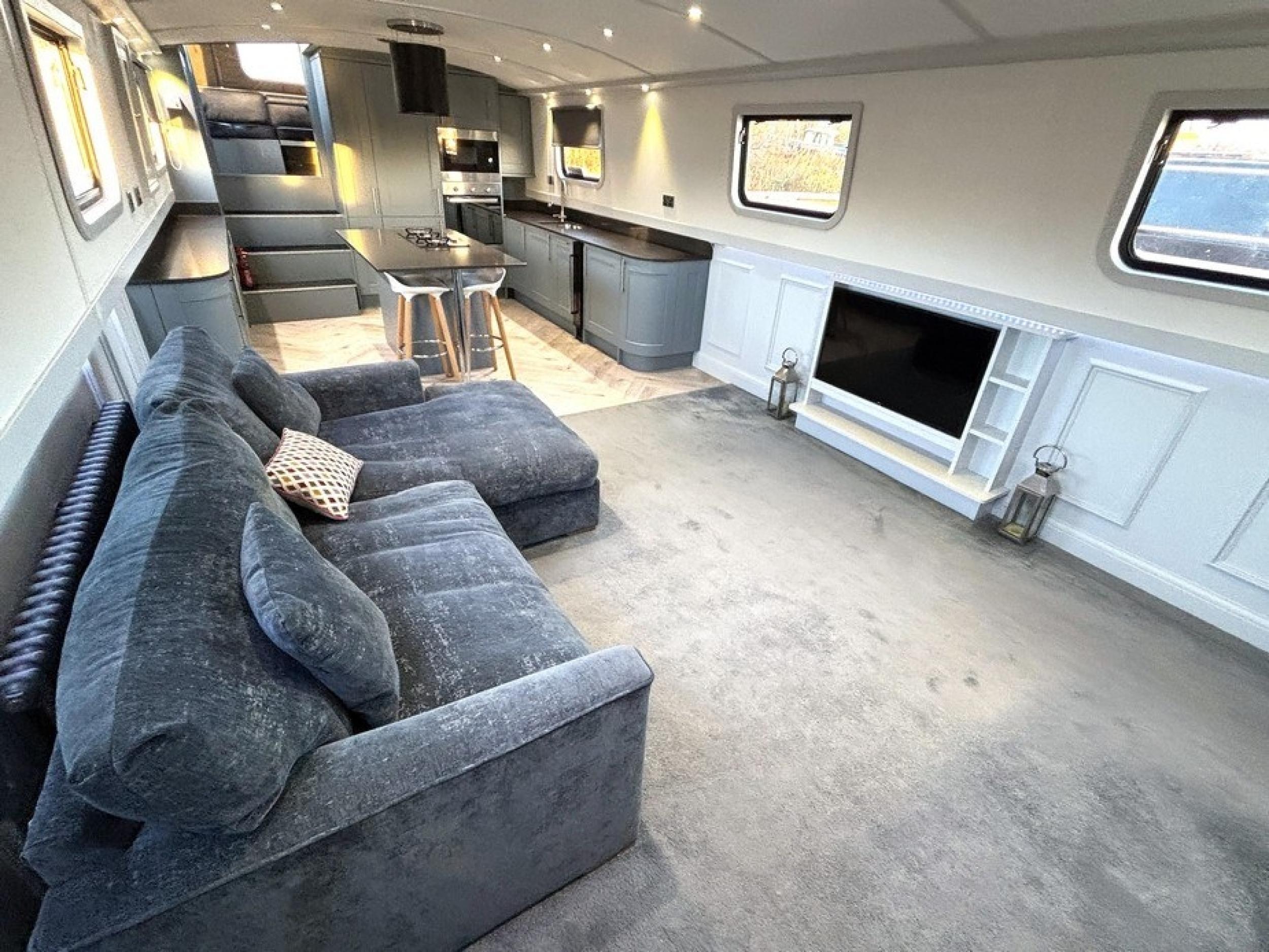 Shaken not Stirred 32