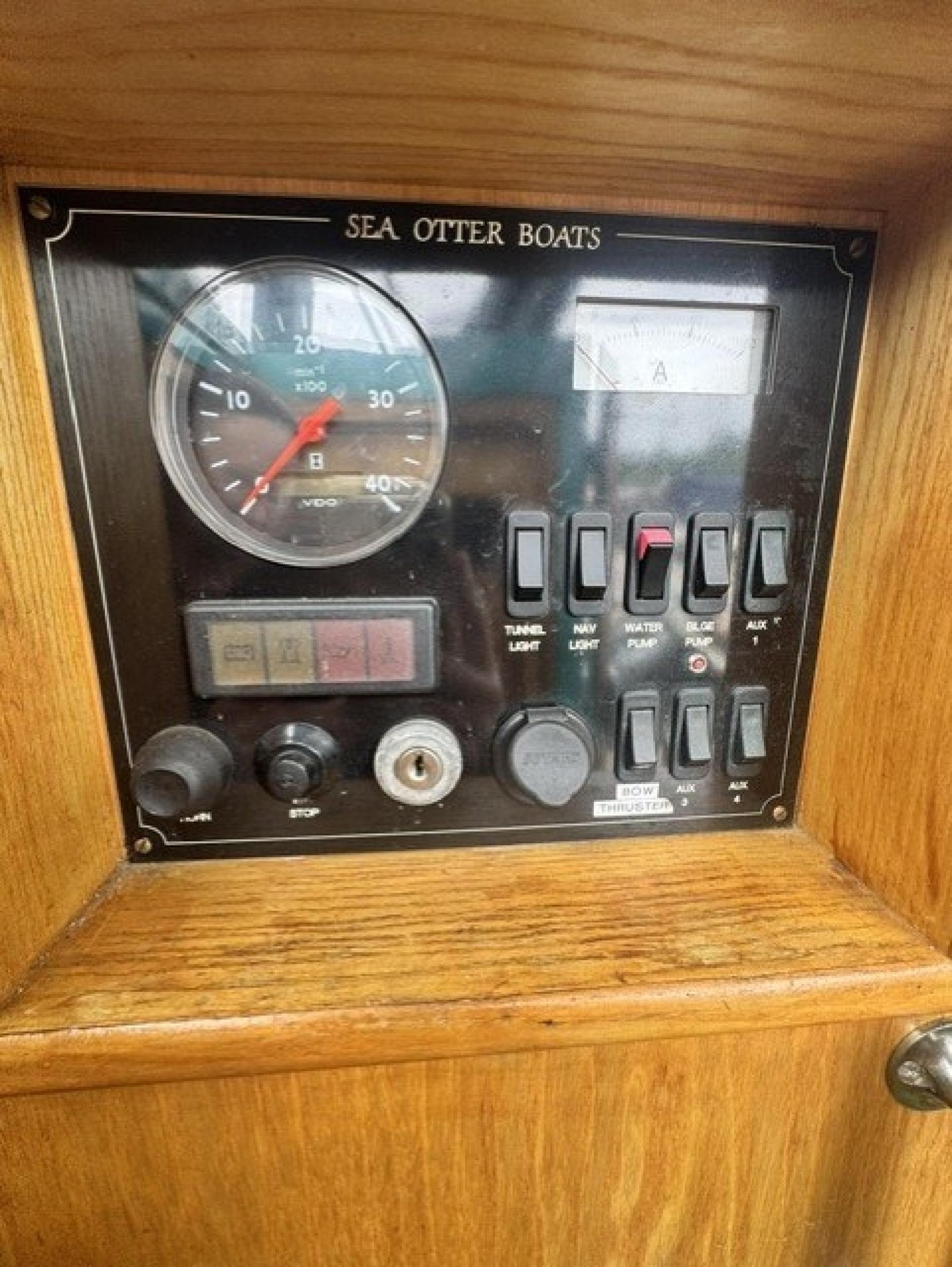 Jade otter 28