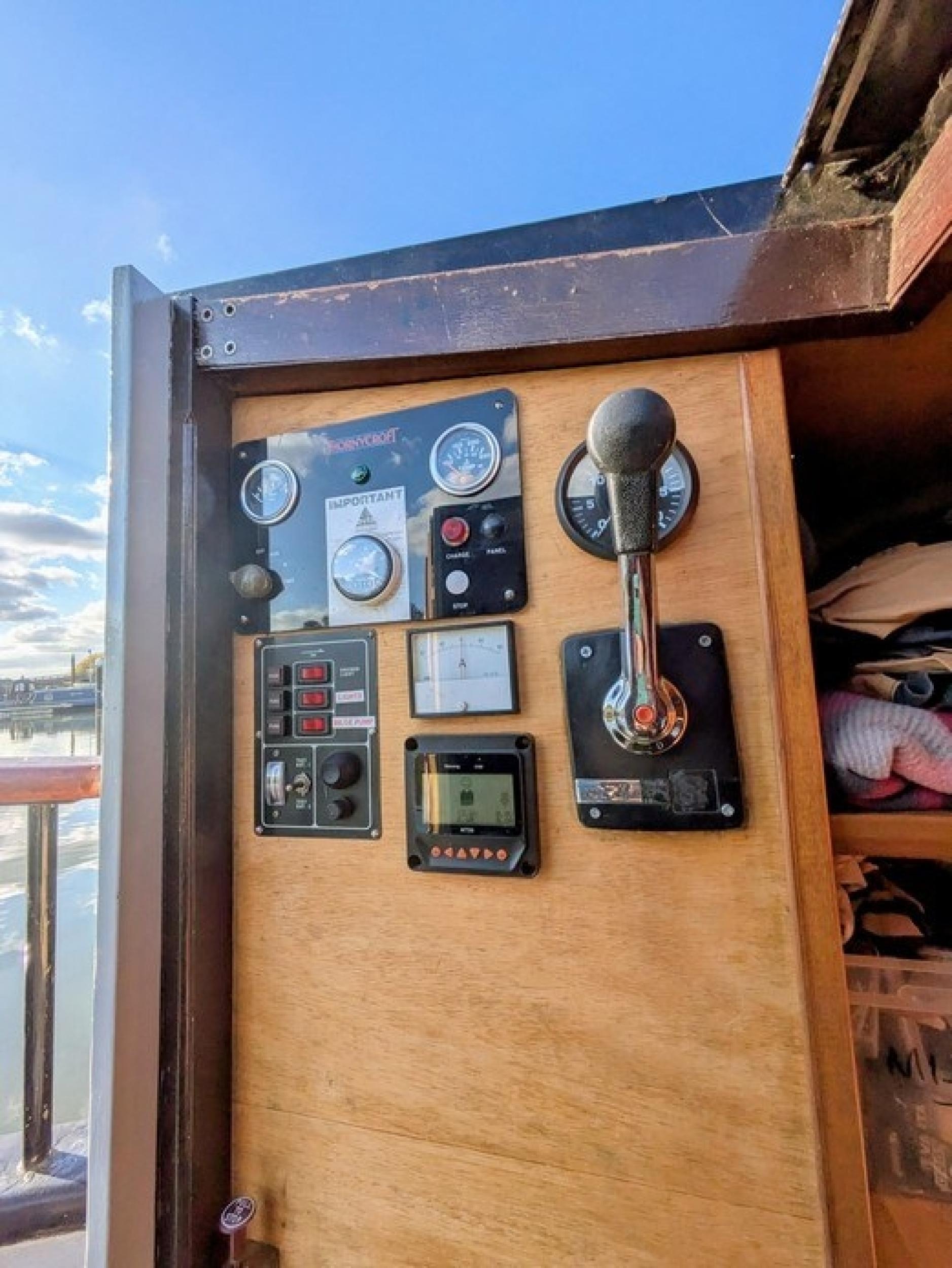 Lizzie B 30
