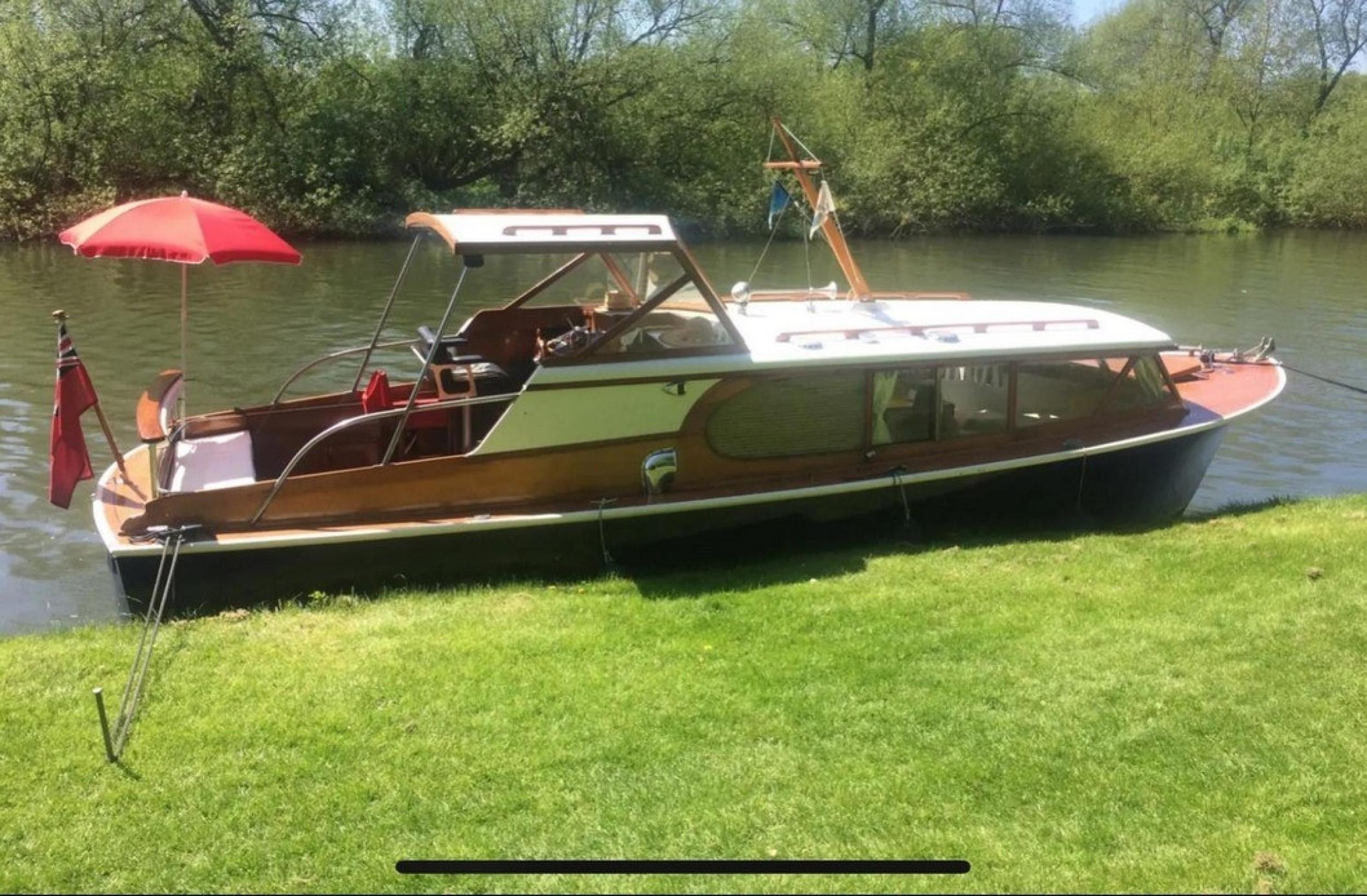 Matilda 27ft Akerboom River Cruiser For Sale Tattenhall Marina Matilda 27ft Akerboom River Cruiser For Sale Tattenhall Marina