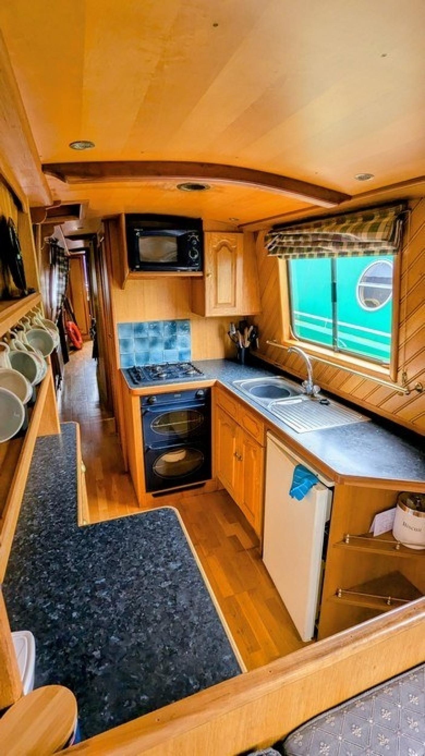 Parentis 24