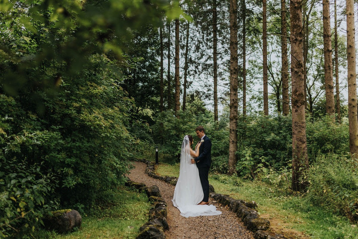 Amy Richard Hall Charlotte White Weddings 15