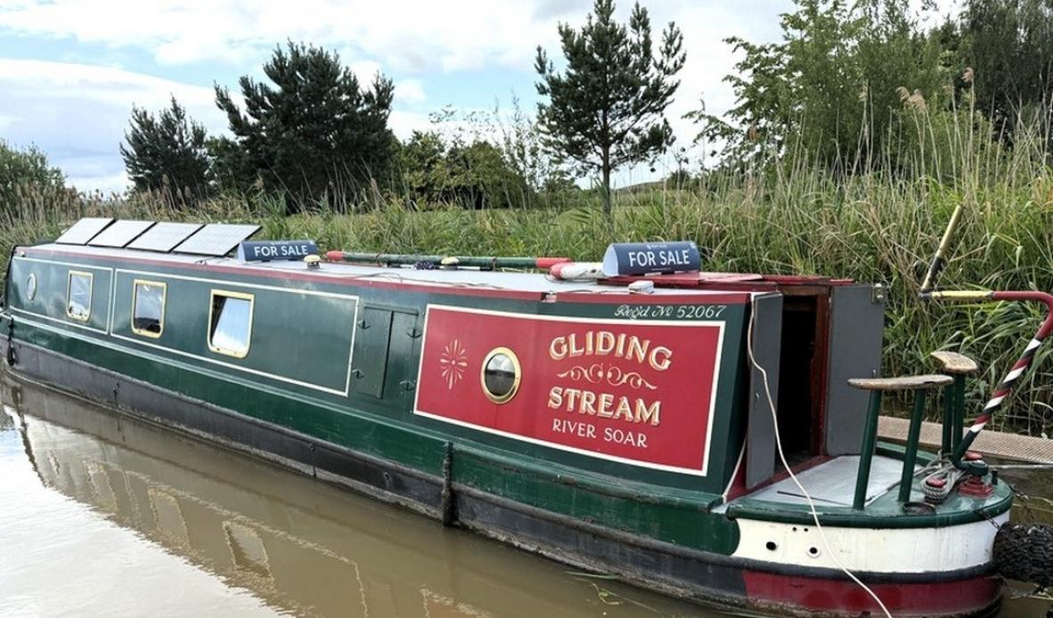 GLIDING STREAM 1