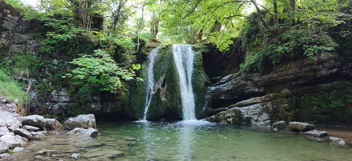 Best Places to Swim Near Long Ashes Park This Summer