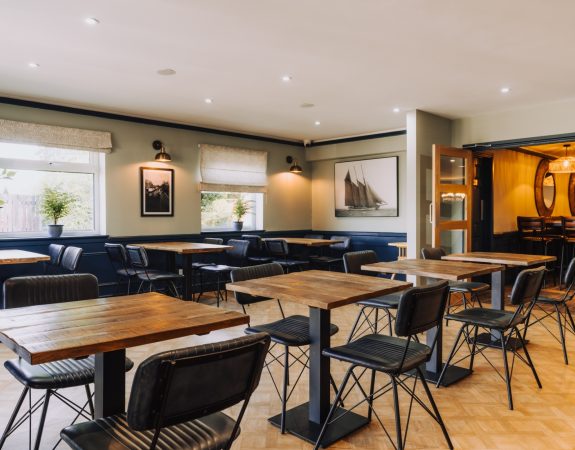 THE BOATHOUSE 00100 LRJ