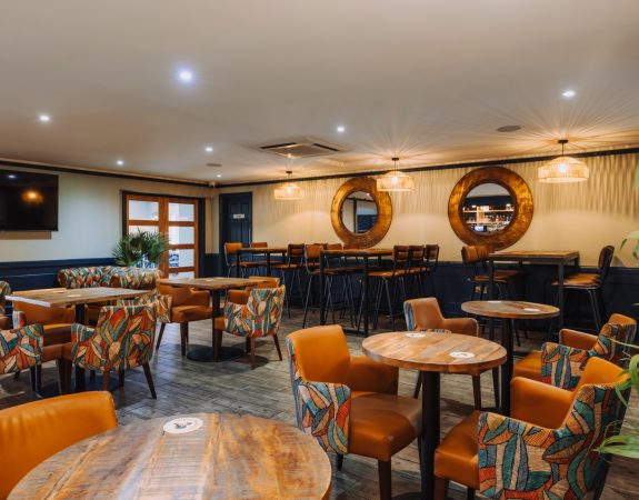 THE BOATHOUSE 00096 LRJ
